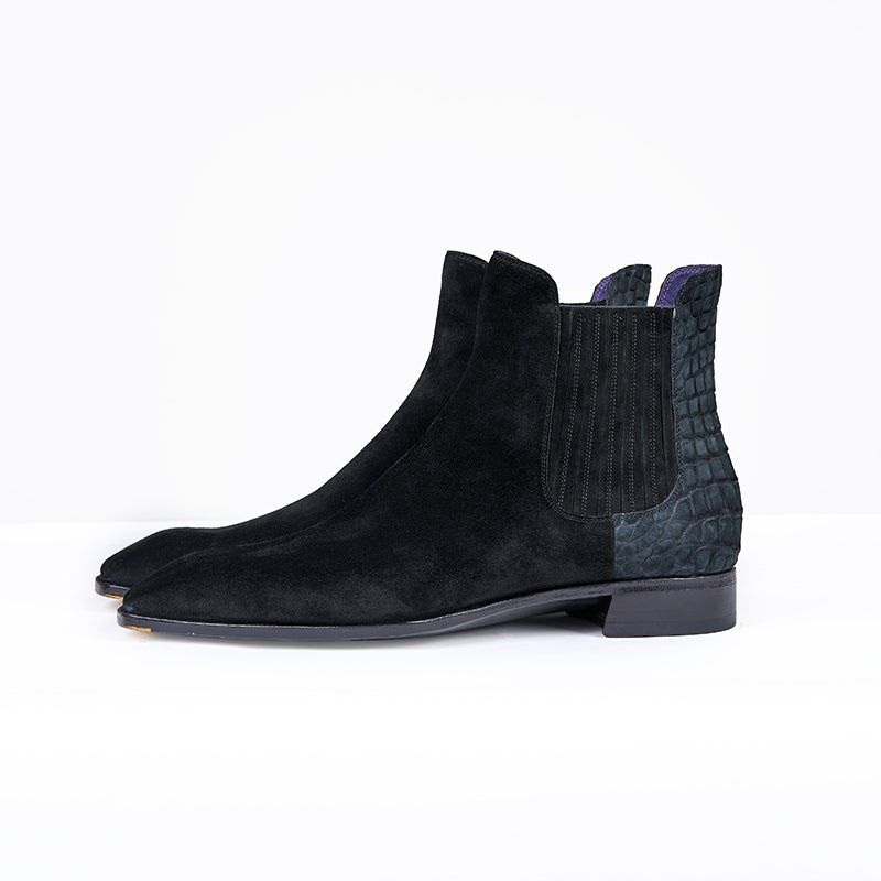 Baby Calf Suede Chelsea Boots#Color_Black